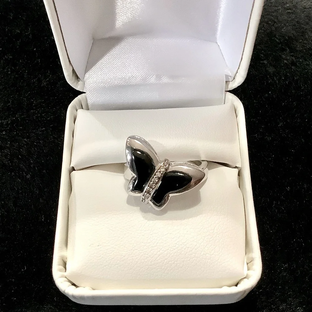 925 sterling silver butterfly ring. Sz 7